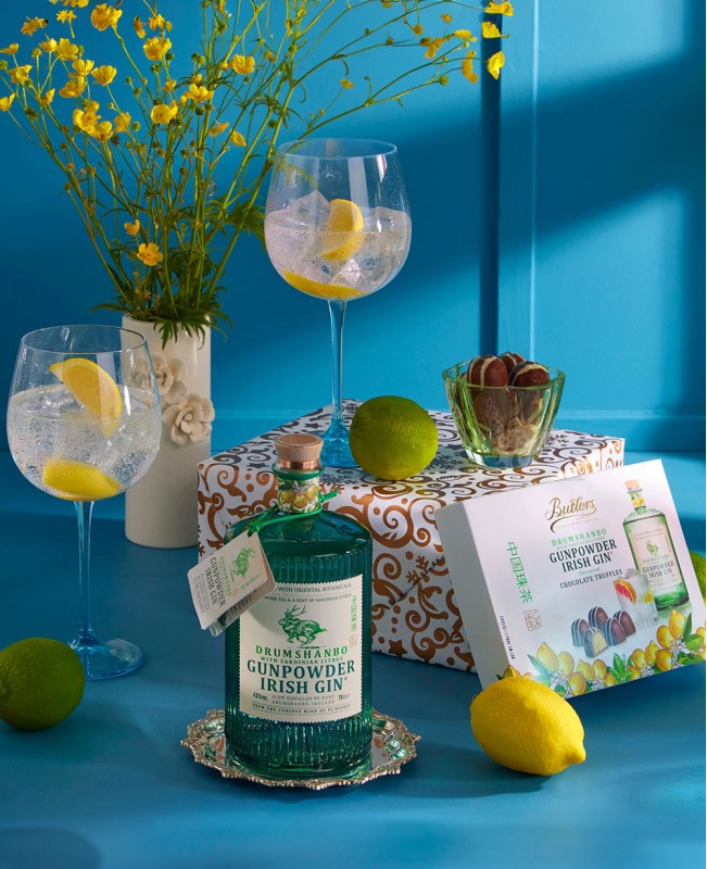 Gunpowder Gin Sardinian Citrus & Glasses Gift Basket Gunpowder Gin Sardinian Citrus & Glasses Gift Basket
